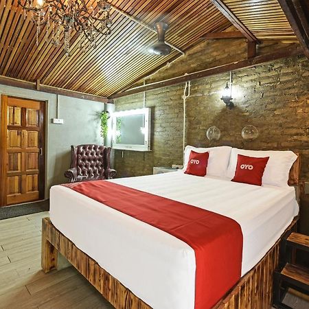 Oyo 90636 Teratak Zakiah Chalet Jerantut Extérieur photo
