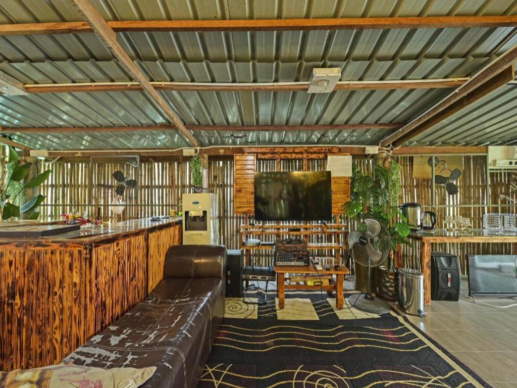 Oyo 90636 Teratak Zakiah Chalet Jerantut Extérieur photo