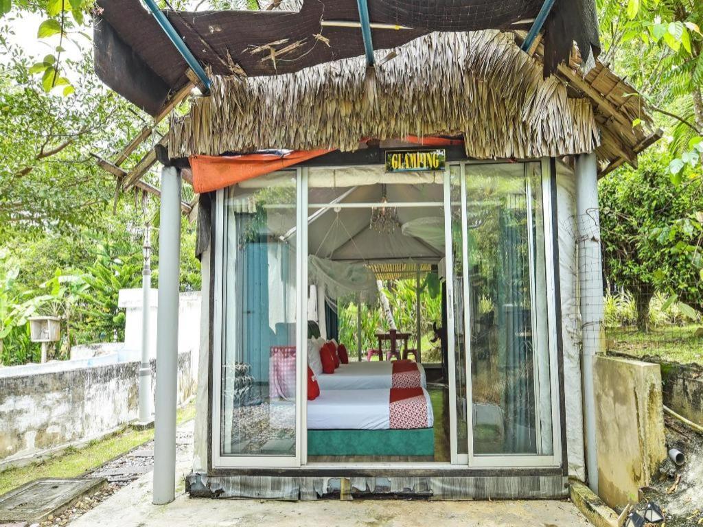 Oyo 90636 Teratak Zakiah Chalet Jerantut Extérieur photo